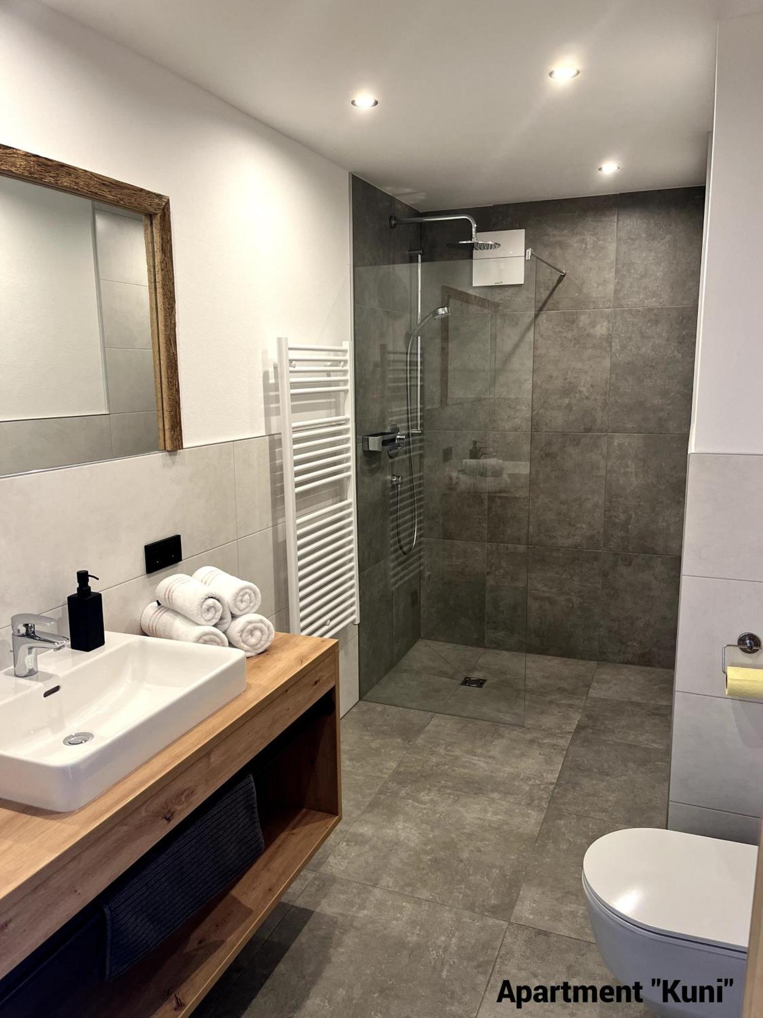 Der Wenger Apartment Верфенвенг Стая снимка